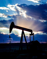 Oil pump at Oregon Basin oilfield